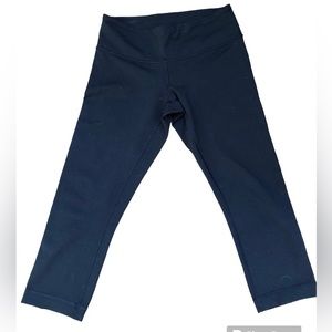 Lululemon ladies Capri